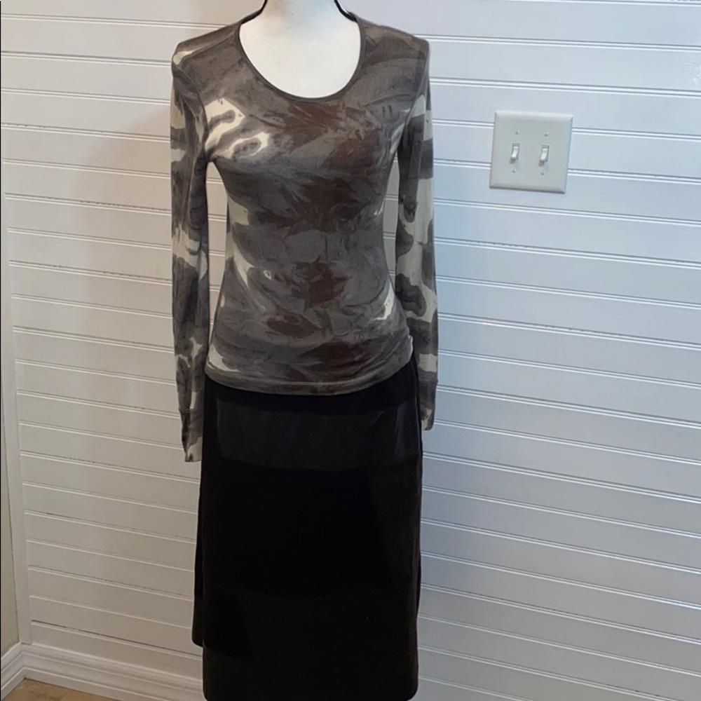Italian designer 2 piece skirt set Piazza …